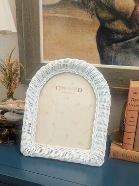 White Wicker Photo Frame